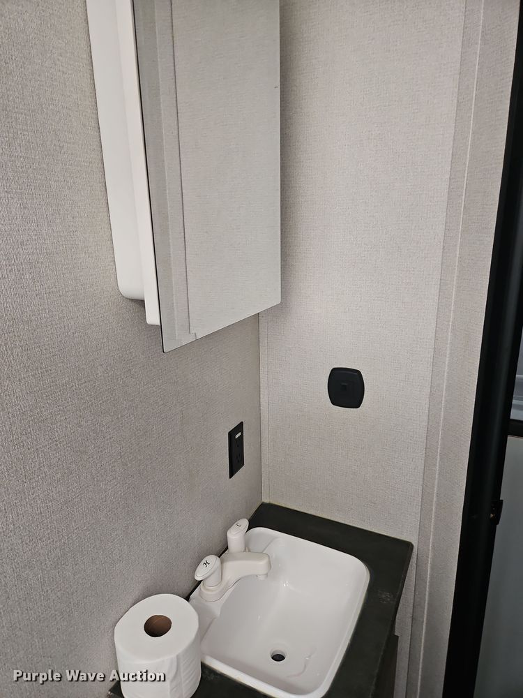 image for item DT4502 2021 Keystone SG295BH21 camper