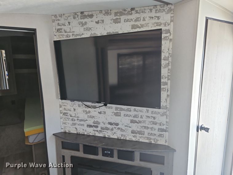 image for item DT4502 2021 Keystone SG295BH21 camper