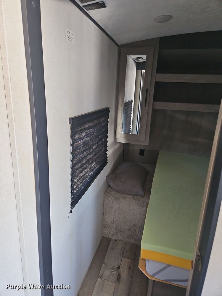 image for item DT4502 2021 Keystone SG295BH21 camper