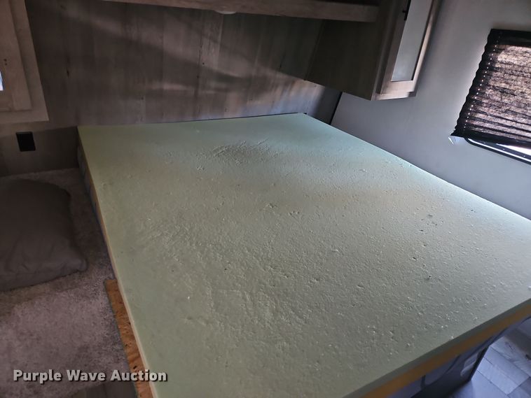 image for item DT4502 2021 Keystone SG295BH21 camper