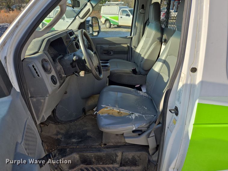 image for item DV1268 2009 Ford E150 van
