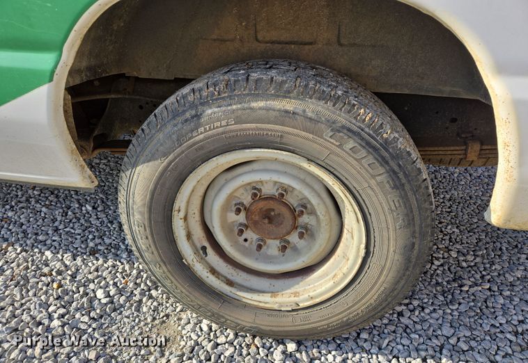 image for item DV1268 2009 Ford E150 van