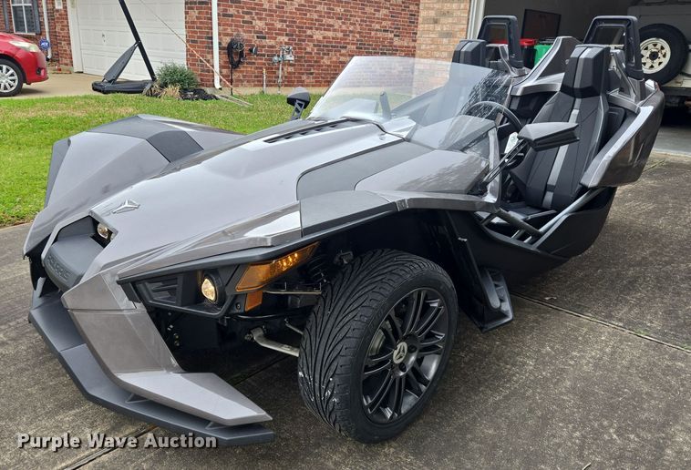 image for item DV1271 2016 Polaris Slingshot S motorcycle