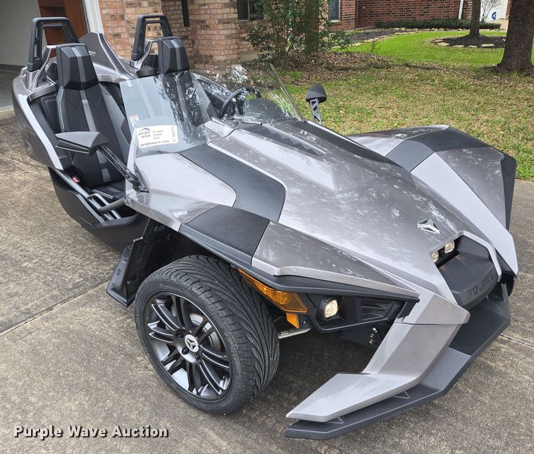 image for item DV1271 2016 Polaris Slingshot S motorcycle