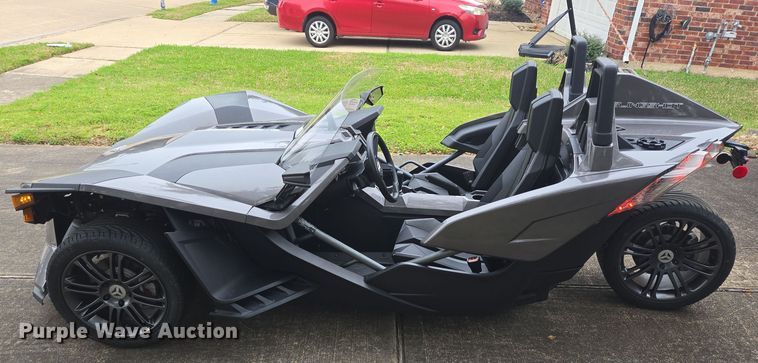 image for item DV1271 2016 Polaris Slingshot S motorcycle