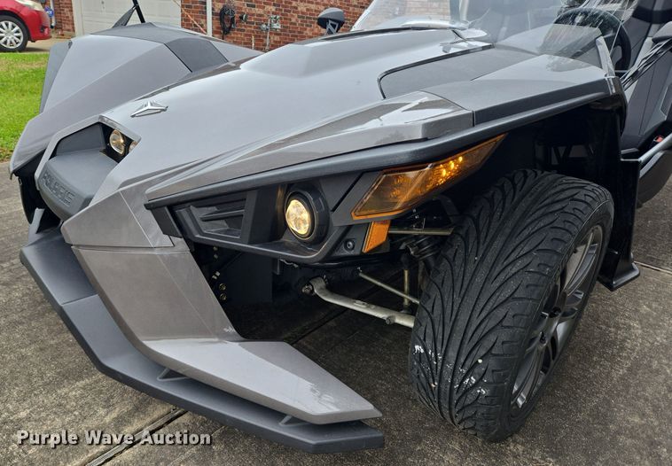 image for item DV1271 2016 Polaris Slingshot S motorcycle