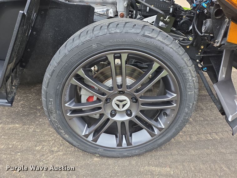 image for item DV1271 2016 Polaris Slingshot S motorcycle