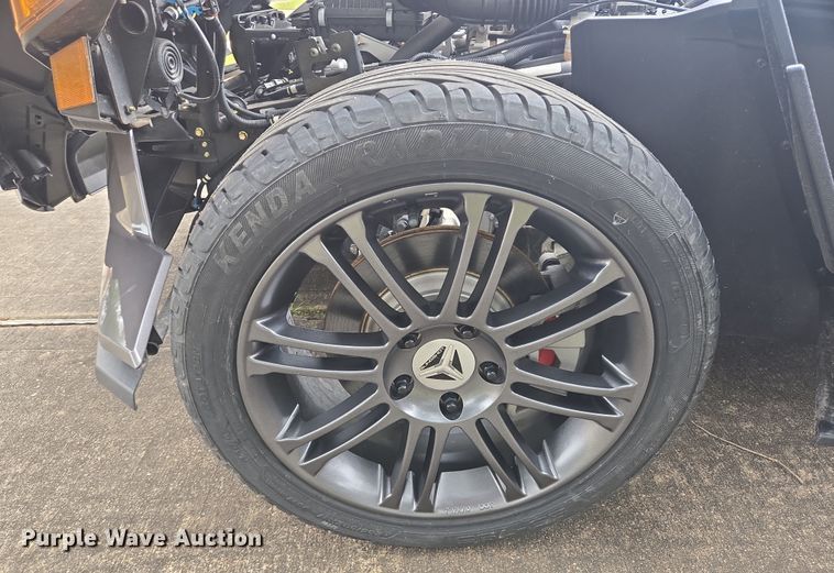 image for item DV1271 2016 Polaris Slingshot S motorcycle