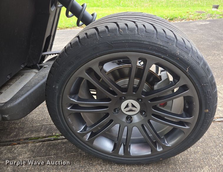 image for item DV1271 2016 Polaris Slingshot S motorcycle