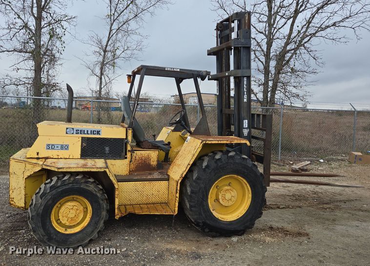 image for item DV1272 2000 Sellick SD-80 forklift