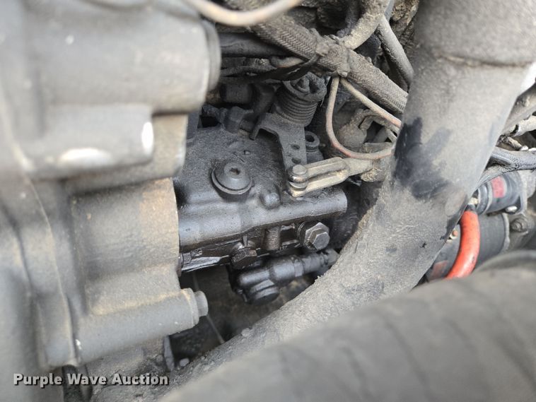 image for item DV1272 2000 Sellick SD-80 forklift