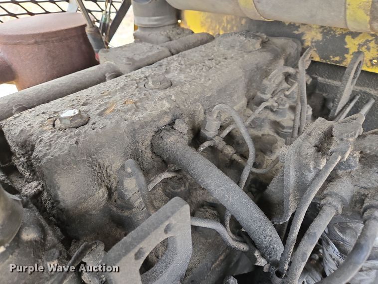 image for item DV1272 2000 Sellick SD-80 forklift