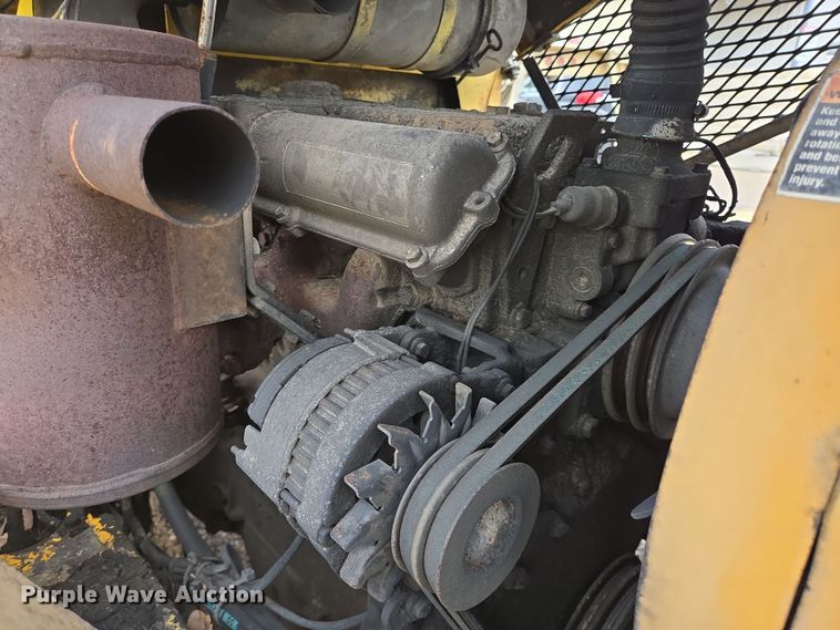 image for item DV1272 2000 Sellick SD-80 forklift