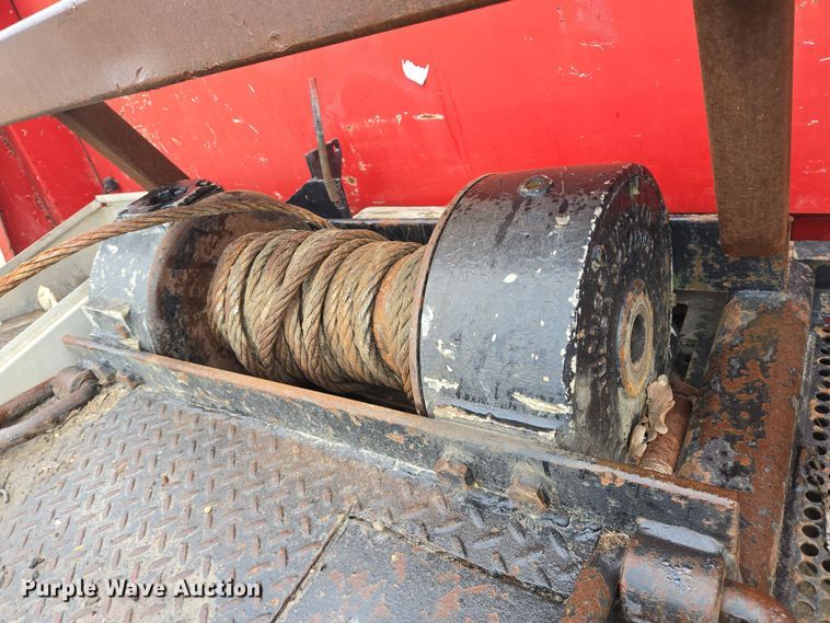 image for item DV1273 2001 Freightliner FL80 rollback truck