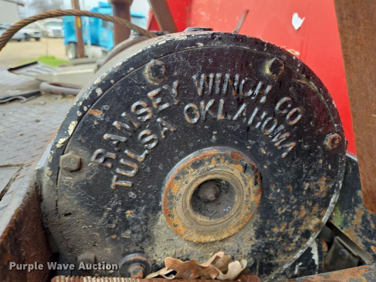 image for item DV1273 2001 Freightliner FL80 rollback truck