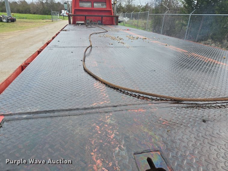 image for item DV1273 2001 Freightliner FL80 rollback truck