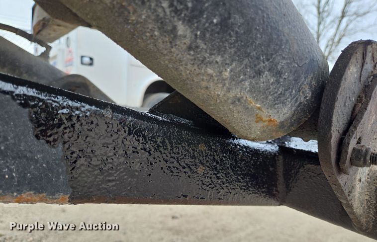 image for item DV1273 2001 Freightliner FL80 rollback truck