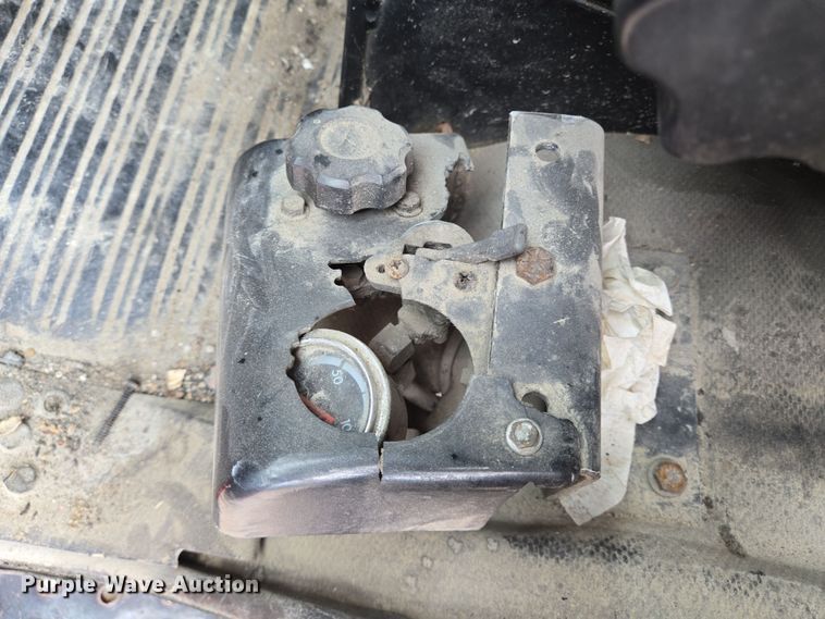 image for item DV1273 2001 Freightliner FL80 rollback truck