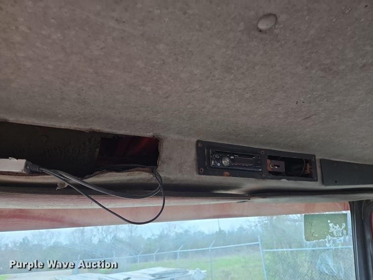 image for item DV1273 2001 Freightliner FL80 rollback truck