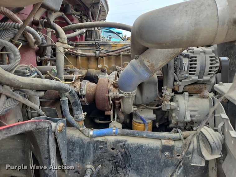 image for item DV1273 2001 Freightliner FL80 rollback truck