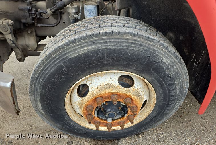 image for item DV1273 2001 Freightliner FL80 rollback truck