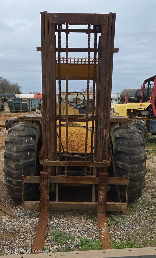 image for item DV1295 2007 MasterCraft MC-6-2127 forklift