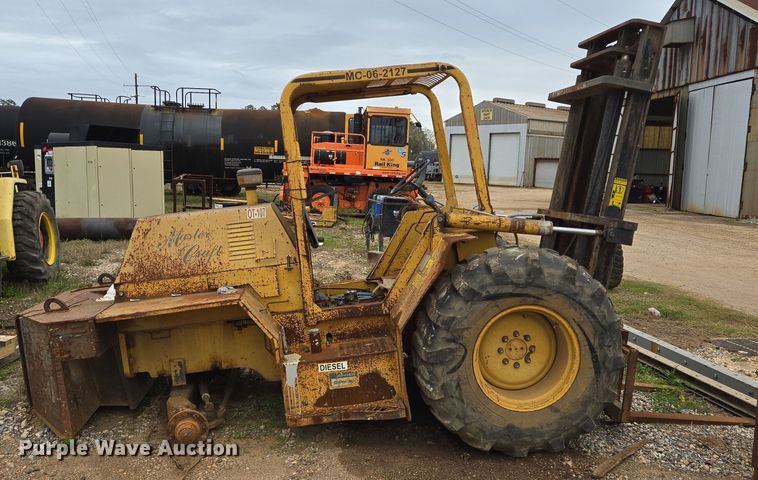 image for item DV1295 2007 MasterCraft MC-6-2127 forklift