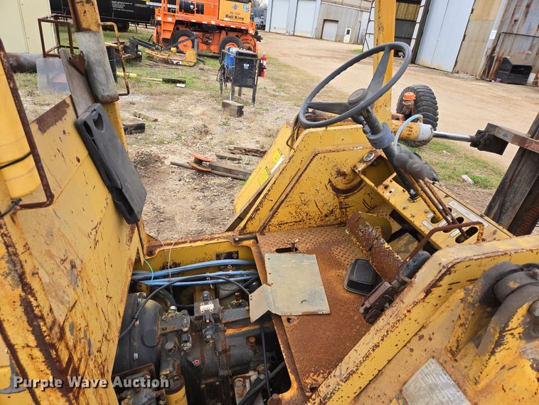 image for item DV1295 2007 MasterCraft MC-6-2127 forklift