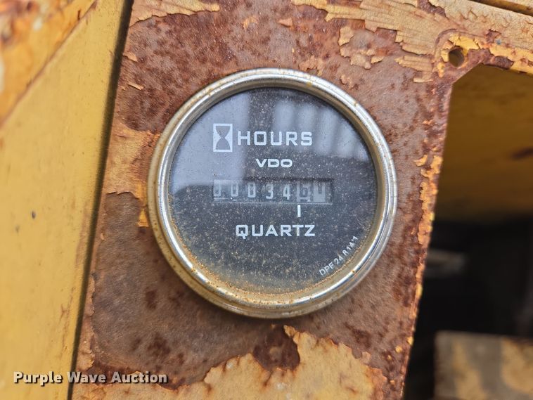 image for item DV1295 2007 MasterCraft MC-6-2127 forklift