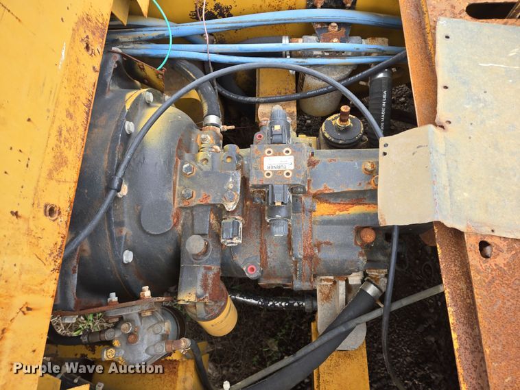 image for item DV1295 2007 MasterCraft MC-6-2127 forklift