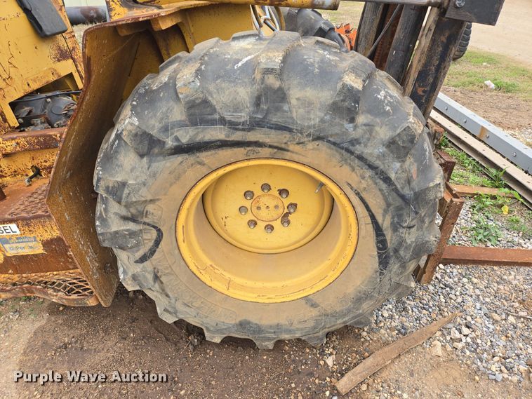 image for item DV1295 2007 MasterCraft MC-6-2127 forklift