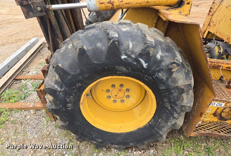 image for item DV1295 2007 MasterCraft MC-6-2127 forklift