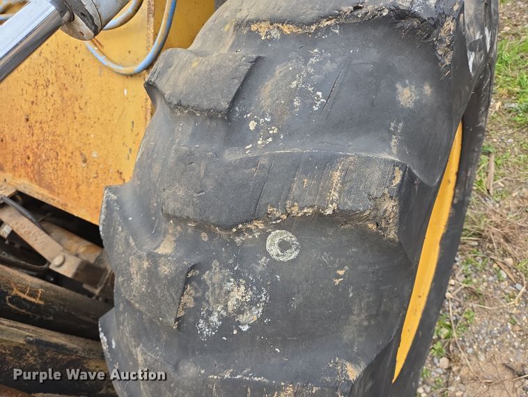 image for item DV1295 2007 MasterCraft MC-6-2127 forklift