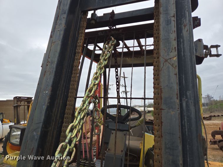 image for item DV1296 JCB 930 forklift