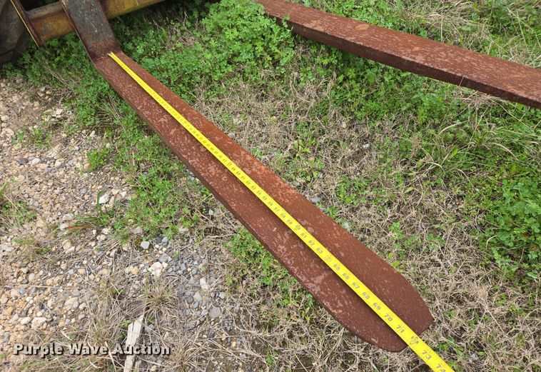 image for item DV1296 JCB 930 forklift