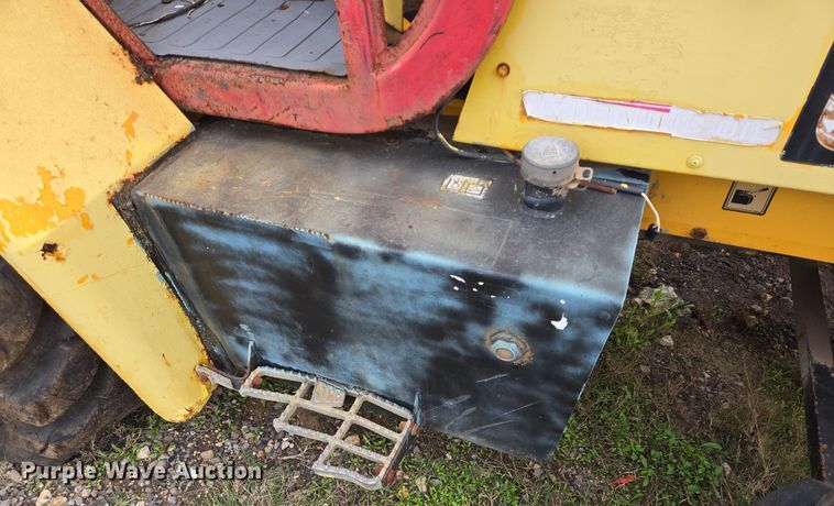 image for item DV1296 JCB 930 forklift