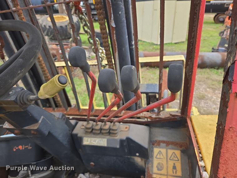 image for item DV1296 JCB 930 forklift