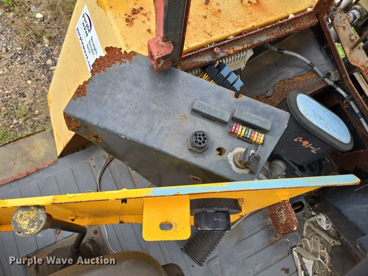 image for item DV1296 JCB 930 forklift