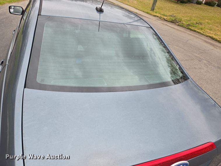 image for item DV1300 2011 Ford Fusion SE 