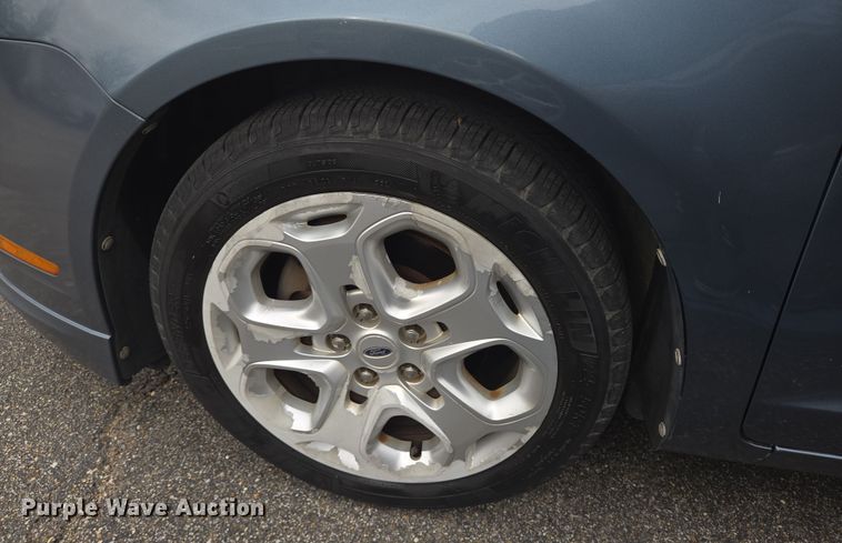 image for item DV1300 2011 Ford Fusion SE 