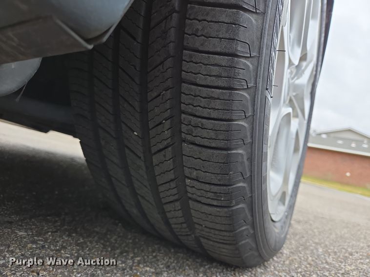 image for item DV1300 2011 Ford Fusion SE 