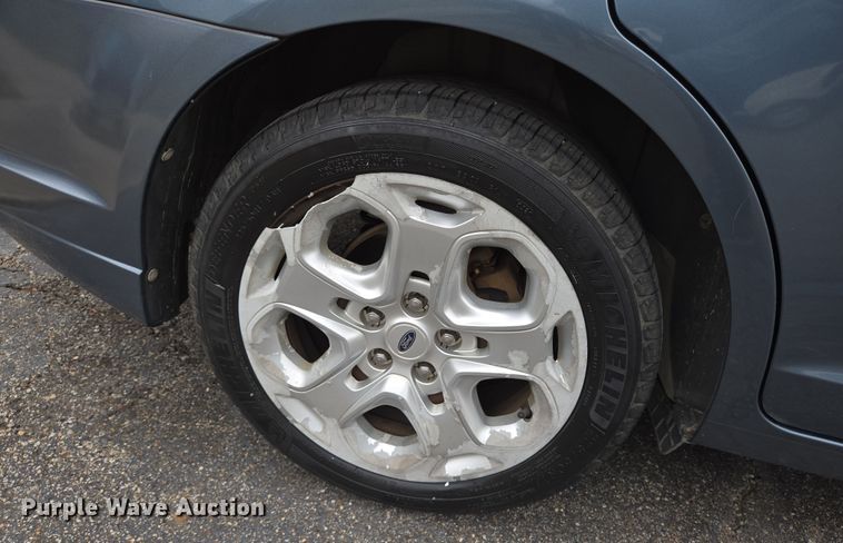 image for item DV1300 2011 Ford Fusion SE 