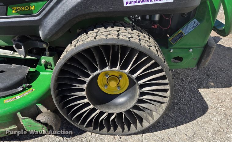 image for item DV2250 2022 John Deere Z930M  ZTR lawn mower