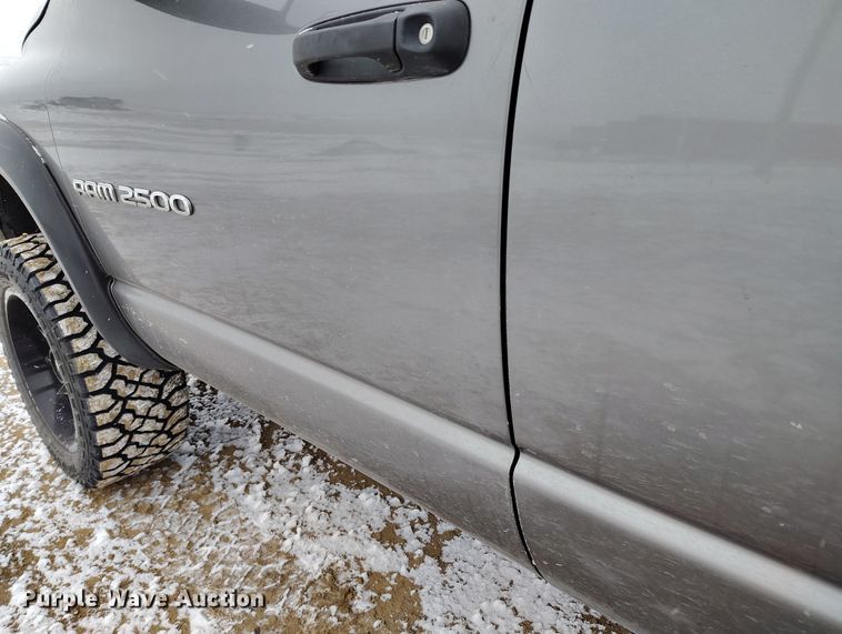 image for item DV6698 2005 Dodge Ram 2500 SLT Quad Cab pickup truck