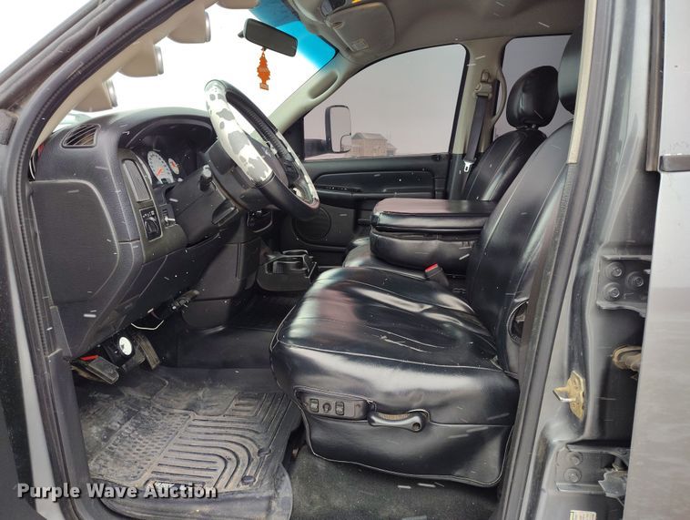 image for item DV6698 2005 Dodge Ram 2500 SLT Quad Cab pickup truck