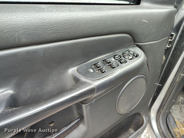 image for item DV6698 2005 Dodge Ram 2500 SLT Quad Cab pickup truck