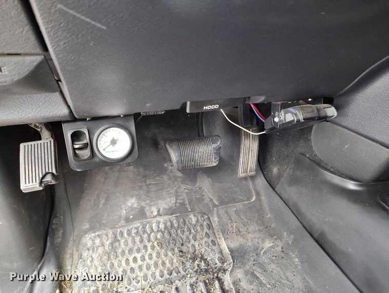 image for item DV6698 2005 Dodge Ram 2500 SLT Quad Cab pickup truck