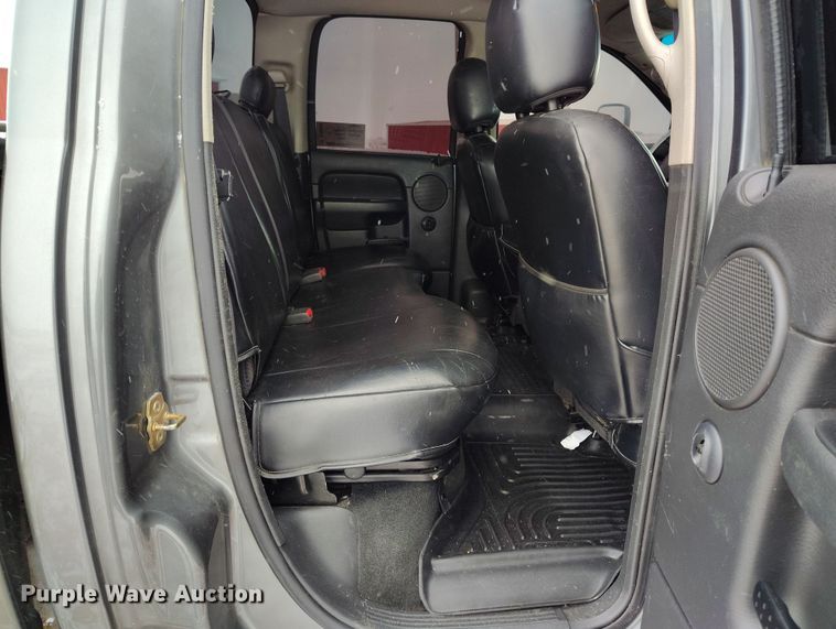image for item DV6698 2005 Dodge Ram 2500 SLT Quad Cab pickup truck