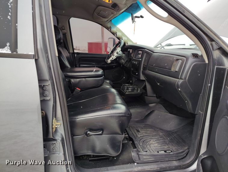 image for item DV6698 2005 Dodge Ram 2500 SLT Quad Cab pickup truck