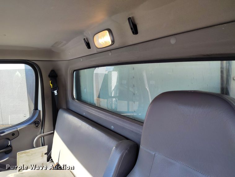 image for item DV6715 2020 Freightliner  Business Class M2 refrigerated truck